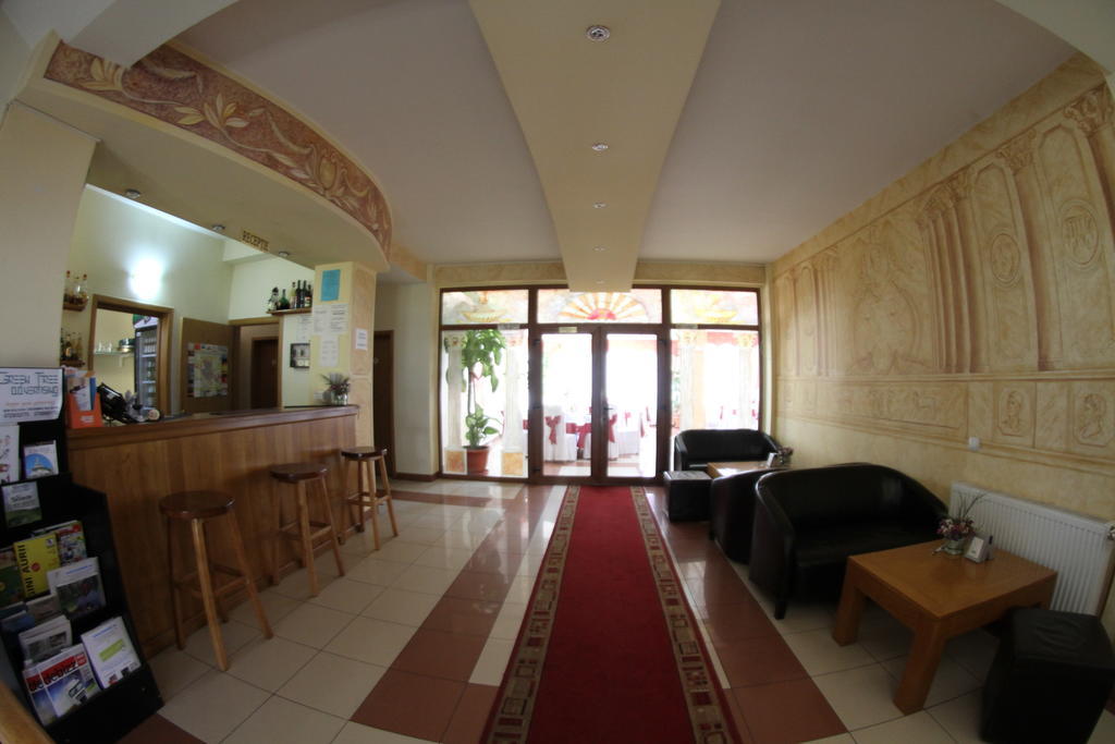 Casa Traiana Alba Iulia Exterior foto